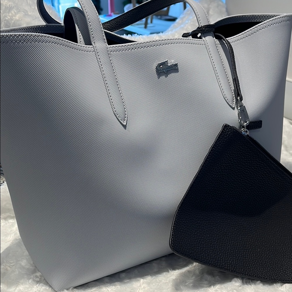 Elegant Gray Tote Bag with Black Pouch